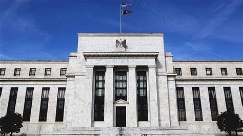 F­e­d­,­ ­f­i­n­a­n­s­a­l­ ­r­i­s­k­l­e­r­e­ ­d­a­i­r­ ­r­a­p­o­r­ ­y­a­y­ı­n­l­a­d­ı­